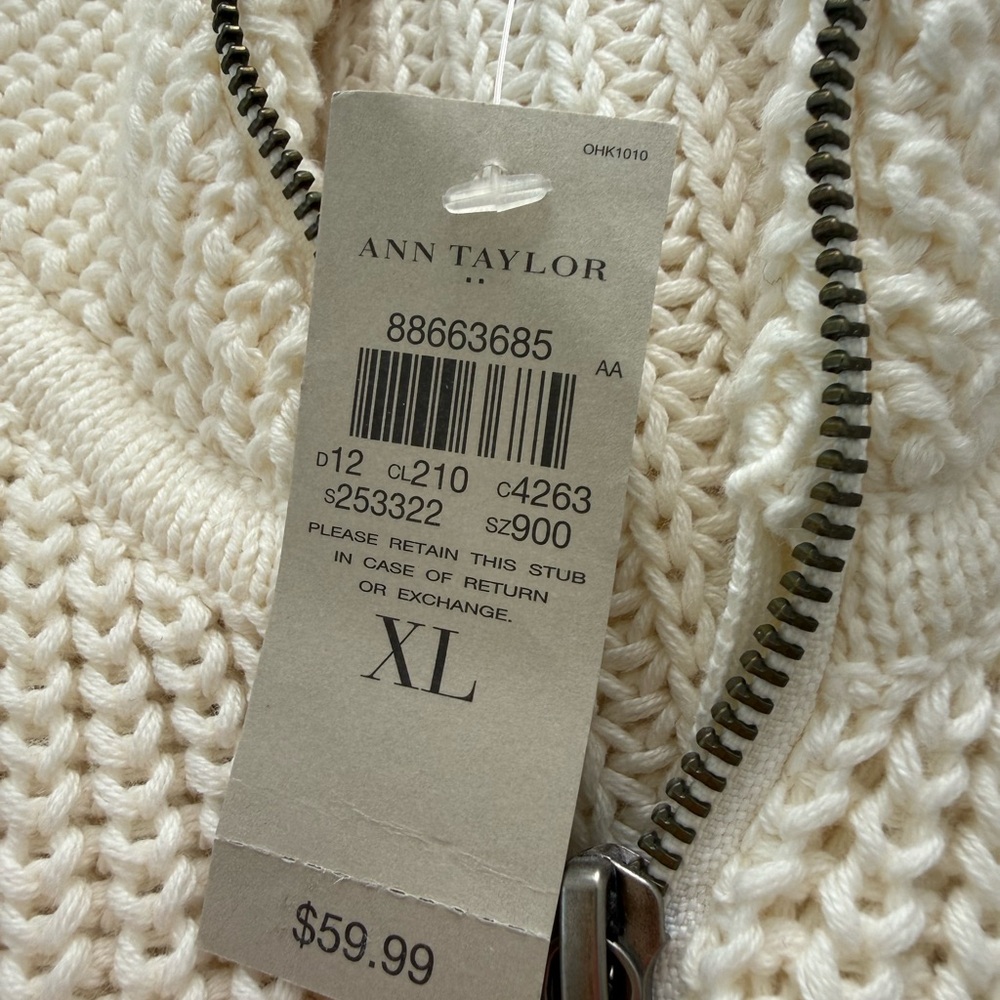 Ann Taylor Factory Women's Cream Zipper Sweater - XL
NWT - Picture 2 of 4